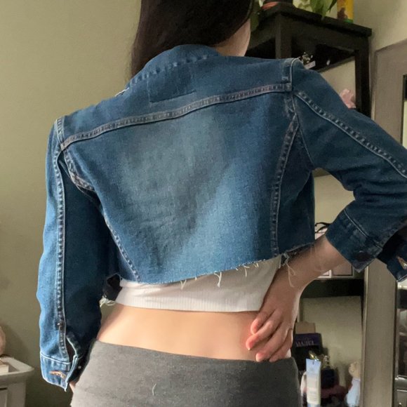 Cropped Denim Jacket - Picture 3 of 5